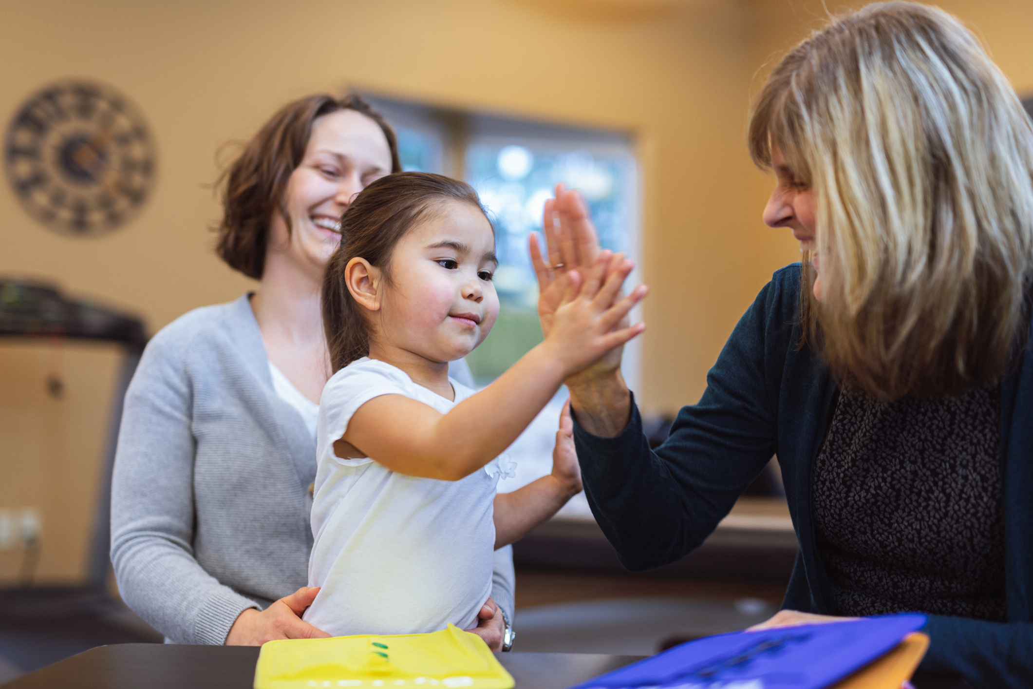 Video interpreting children's hospital languageline